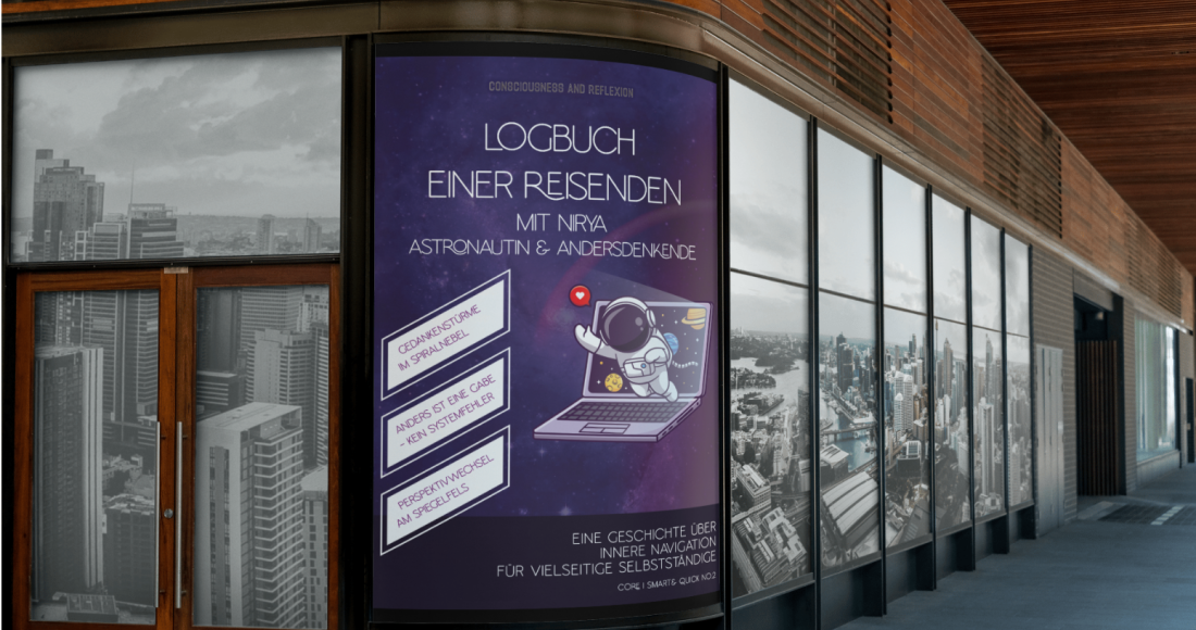 Großes Plakat an Gebäude zeigt den Titel des E-Books „Logbuch einer Reisenden – mit Nirya, Astronautin und Andersdenkene